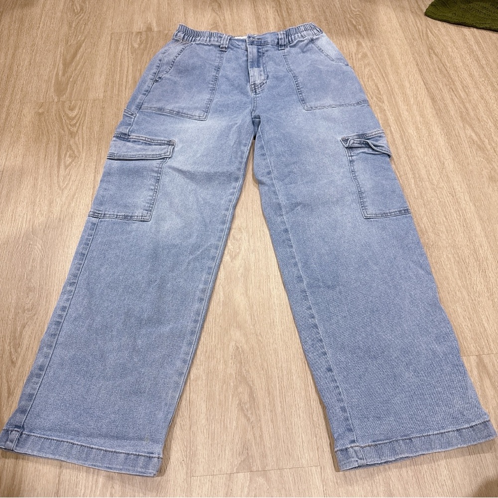 GOGO Blue Relaxed Jeans with Classic Style